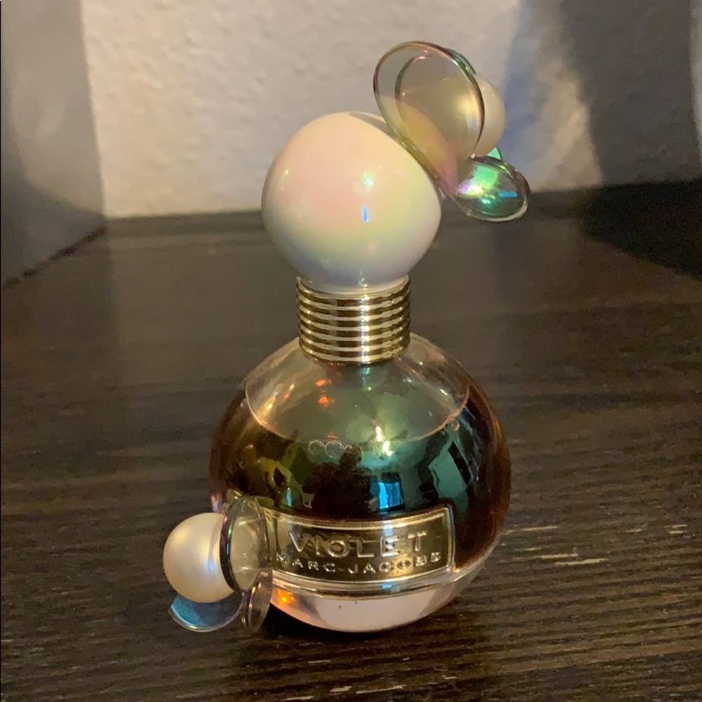 Marc Jacobs Violet